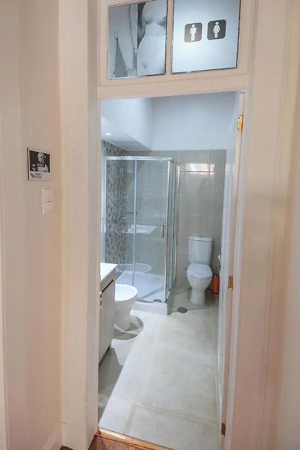 Divino'S Hostel Фуншал 0*,  Португалия